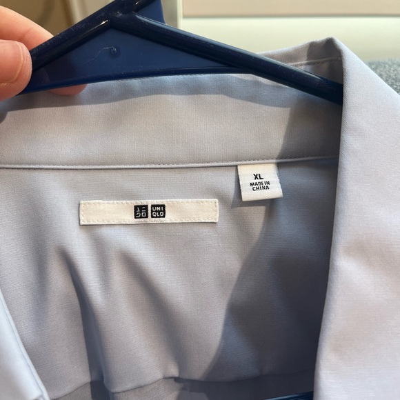 Uniqlo button up dress shirt - Picture 2 of 4